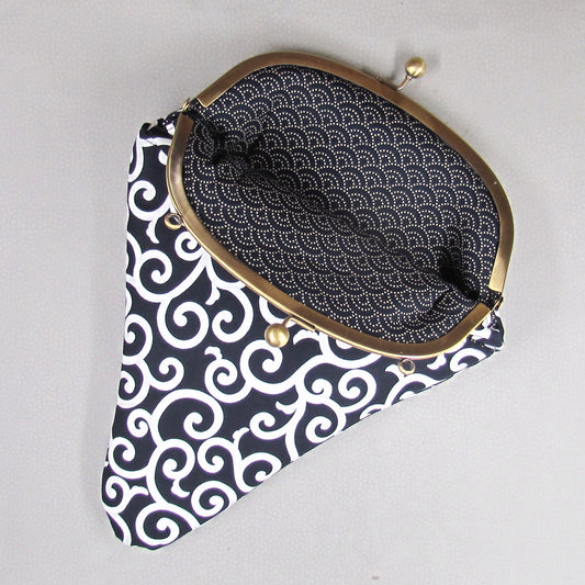 【がま口】 唐草と青海波