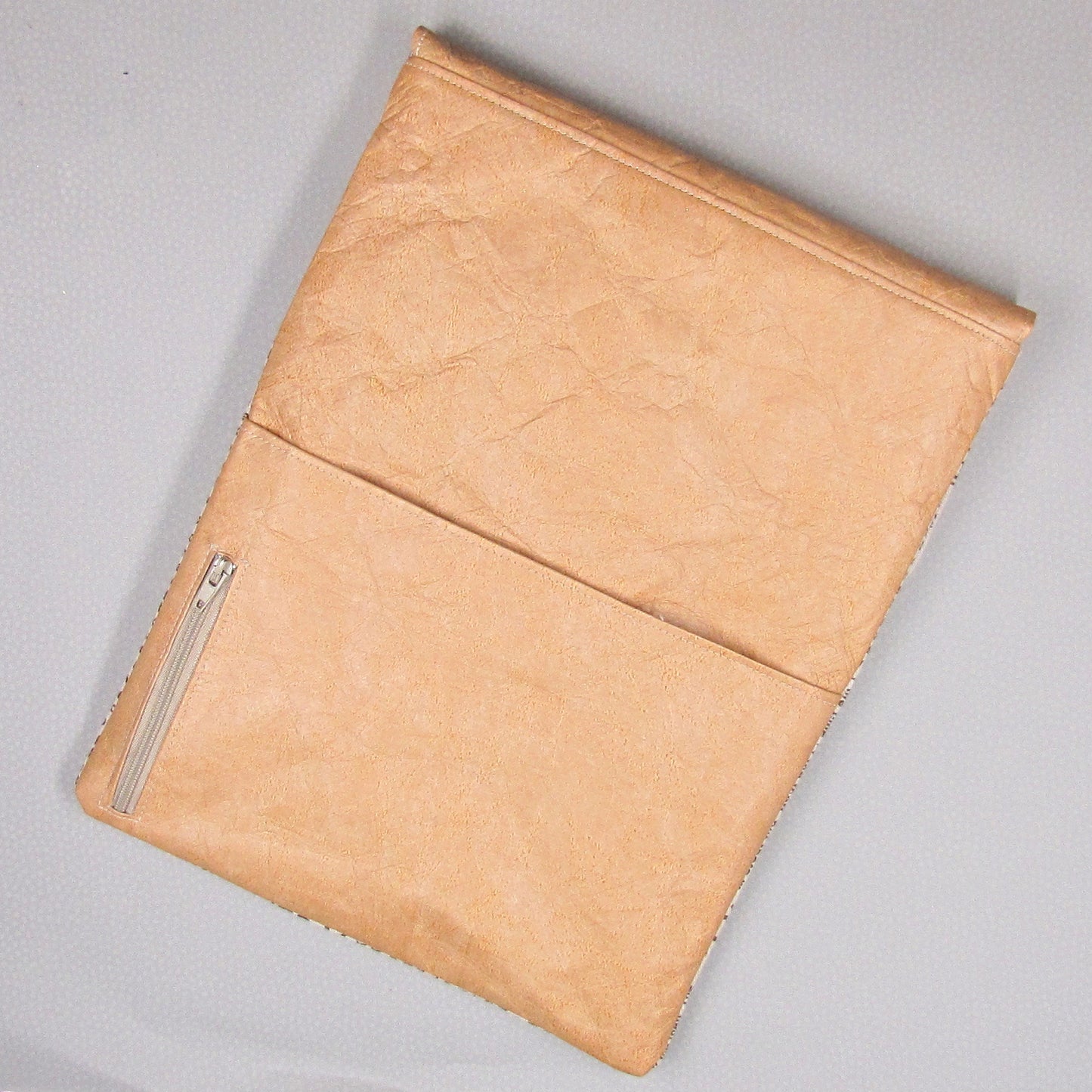 【本革ベルト】 Tyvek®TYPE5 英字新聞