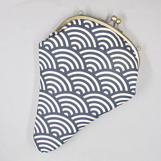 【がま口】 青海波と隈取